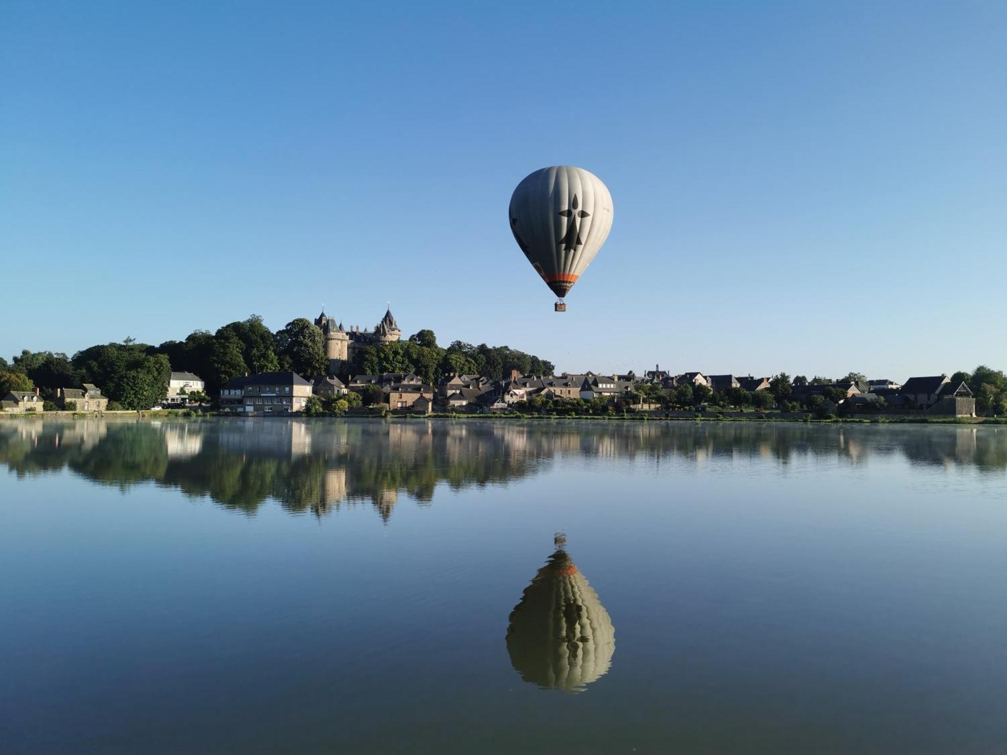 Hotel Restaurant Du Lac Combourg Dış mekan fotoğraf